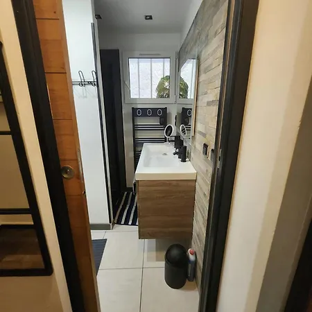 펜션 Le Celeste Maison De Village Avec Toit Terrasse